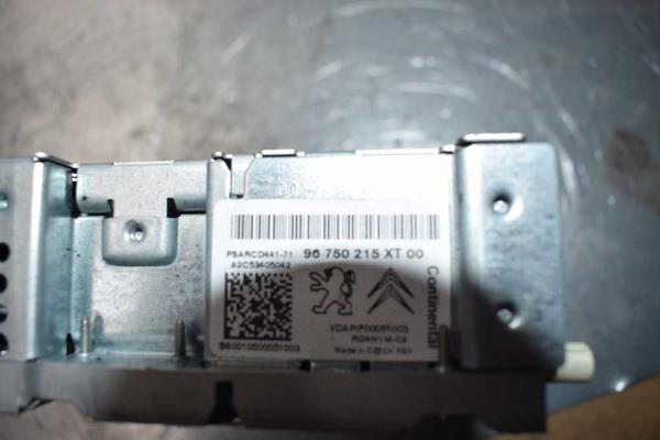 RADIO CITROEN / PEUGEOT - Vue 3